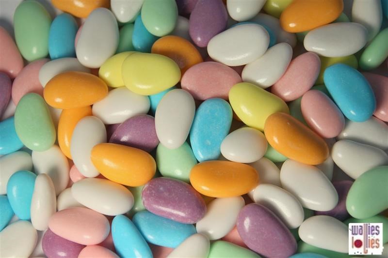 Sugar Coated Almonds Mixed 450g